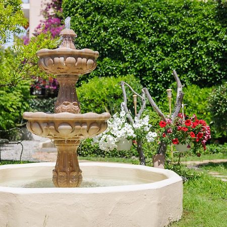 Hotel La Villa Sainte Valerie Adults Only Juan-les-Pins Ngoại thất bức ảnh