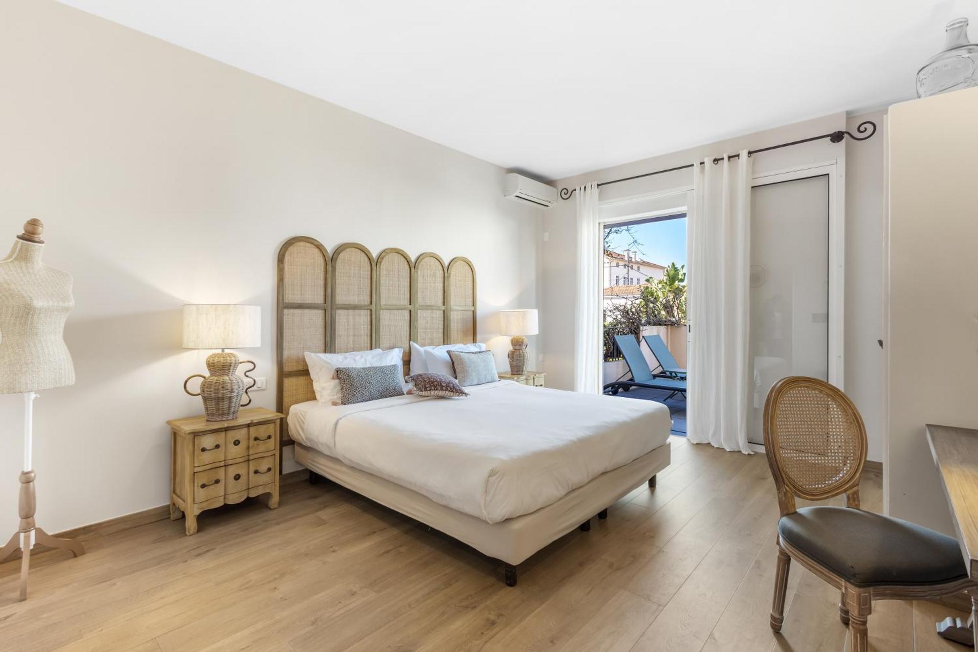 Hotel La Villa Sainte Valerie Adults Only Juan-les-Pins Ngoại thất bức ảnh