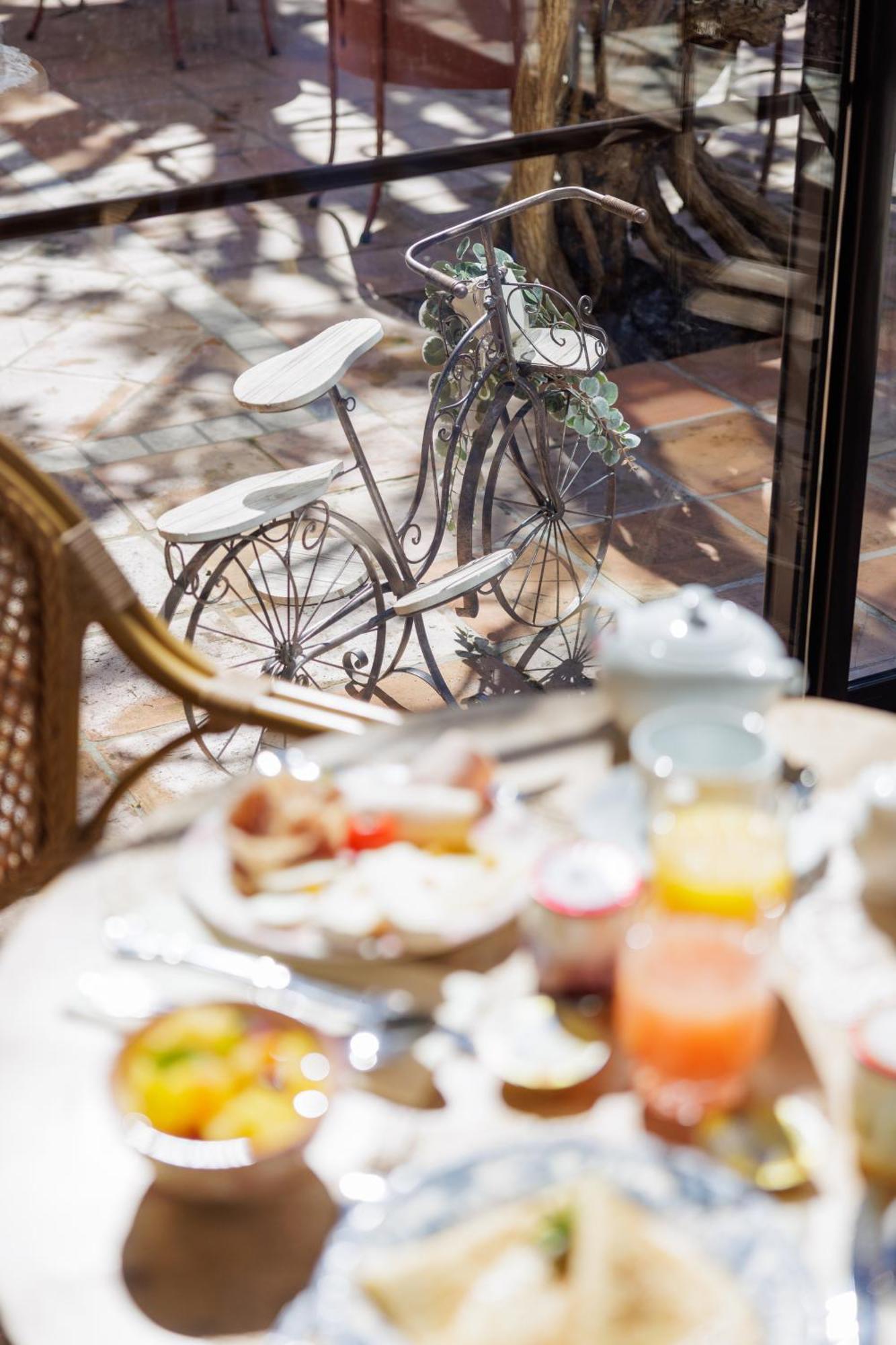 Hotel La Villa Sainte Valerie Adults Only Juan-les-Pins Ngoại thất bức ảnh