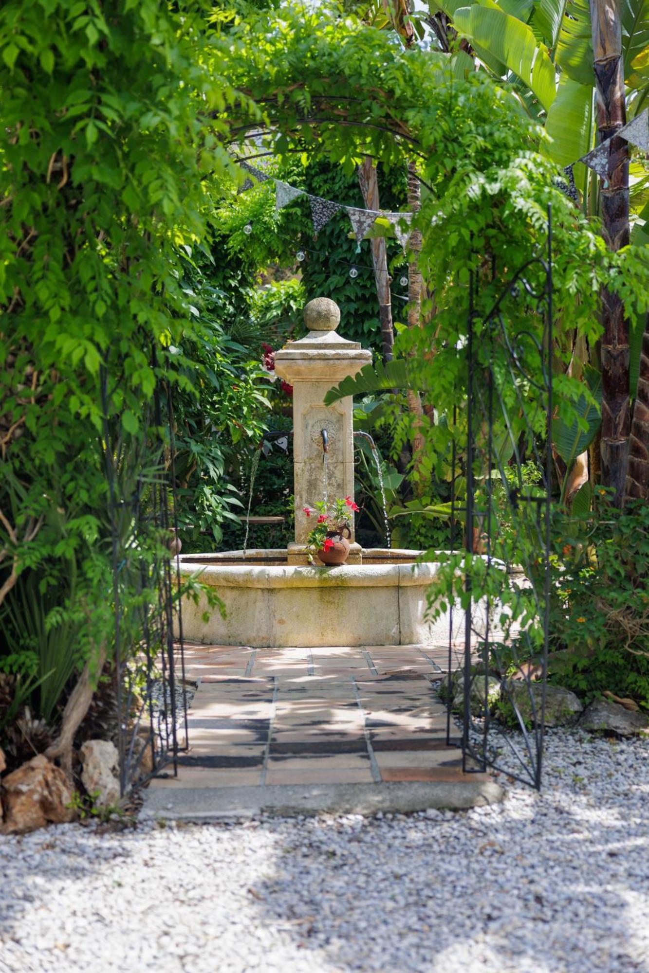 Hotel La Villa Sainte Valerie Adults Only Juan-les-Pins Ngoại thất bức ảnh